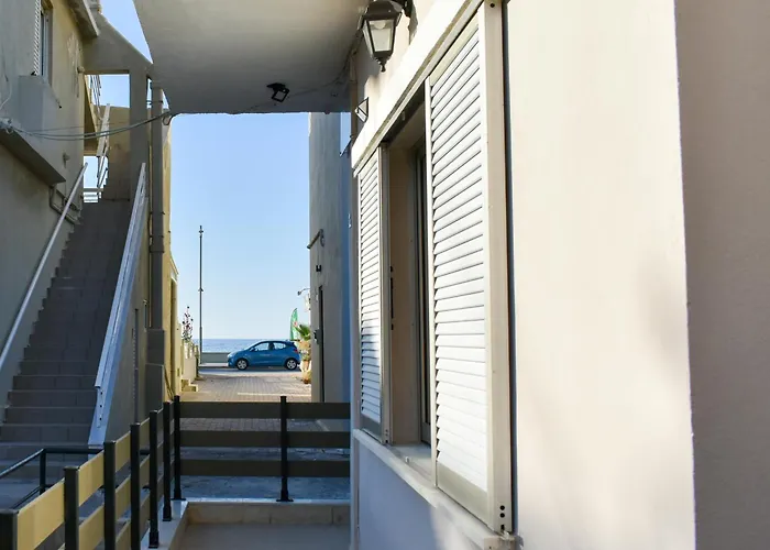 Anastasia Mare #b# Дом отдыха